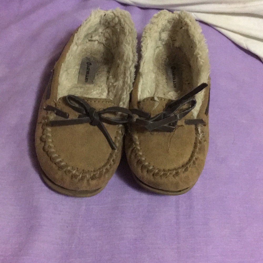 Airwalk moccasins